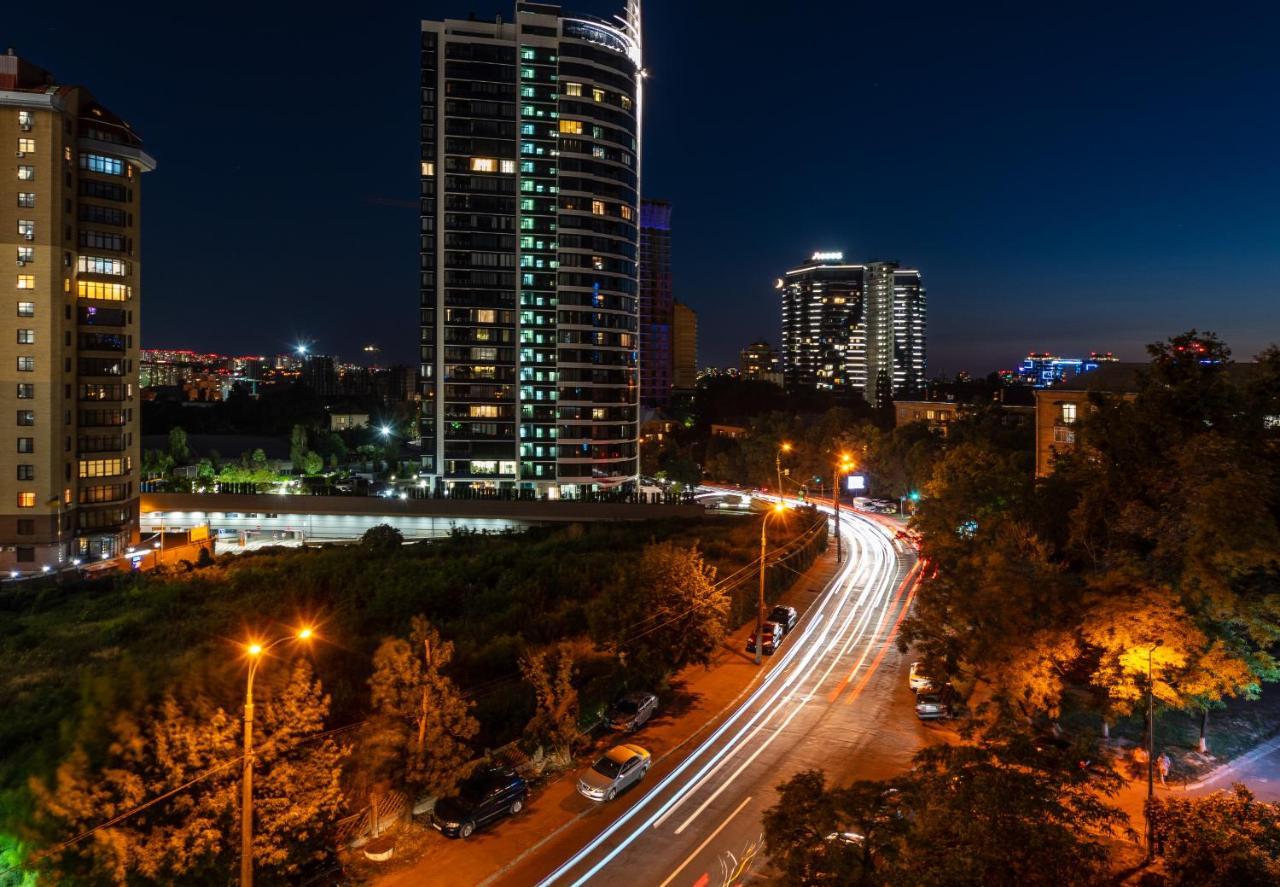 1 Bedroom Apart Near Metro Pecherska Киев Экстерьер фото